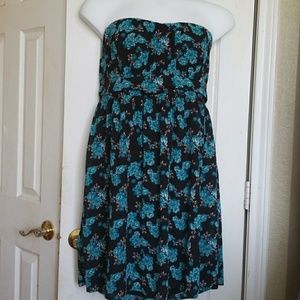 Summer strapless dress